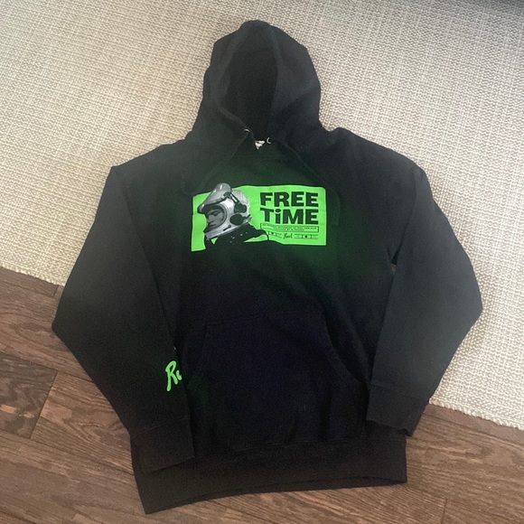 OFFICIAL Ruel Free Time World Tour Green and Black Logo Hoodie - Picture 1 of 5